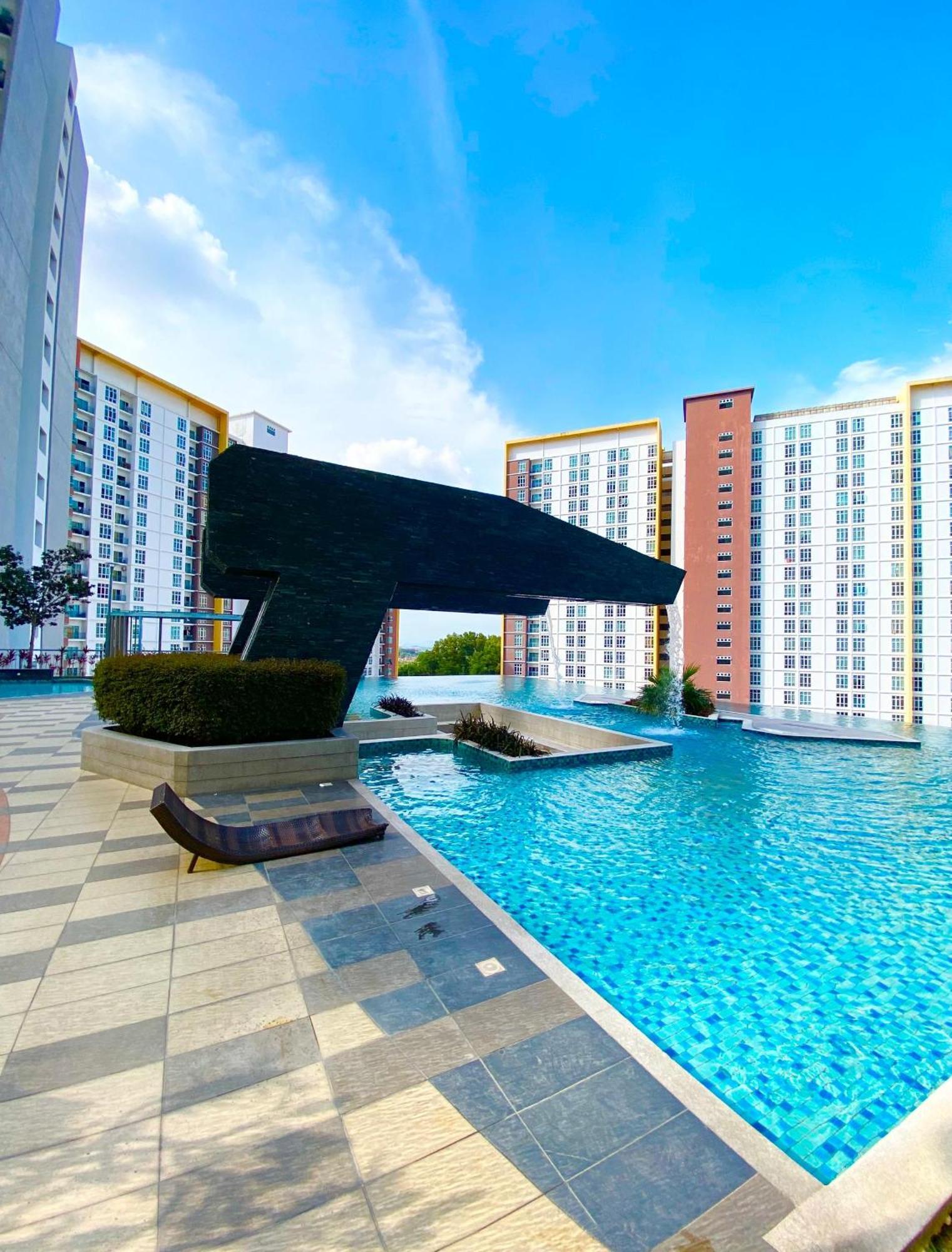 Apartment Pool View At Mesahill By D'kay Homes, Near Usim Klia Nilai