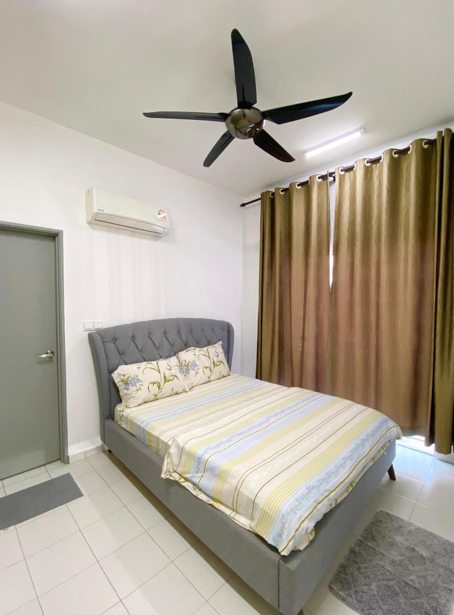 Apartment Pool View At Mesahill By D'kay Homes, Near Usim Klia