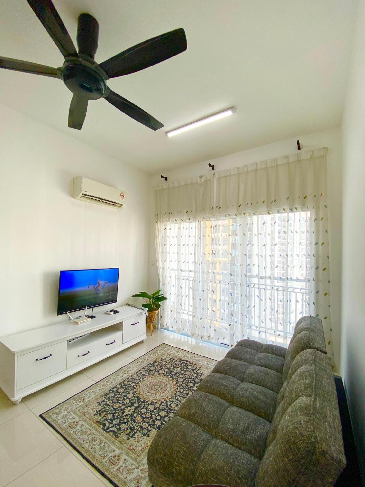 Pool View At Mesahill By D'kay Homes, Near Usim Klia Apartment *